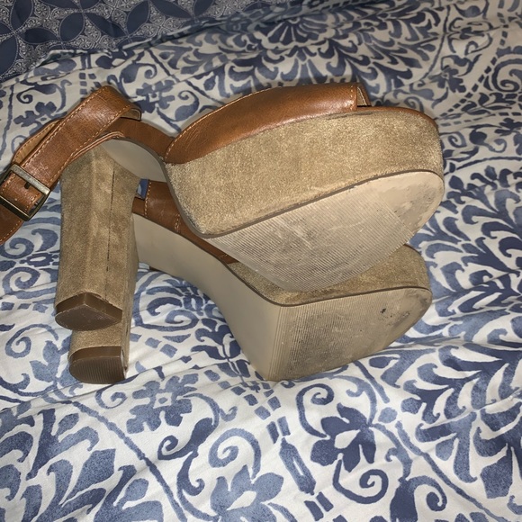 Madden Girl Heeled Platform Sandal Sz 8 - Picture 4 of 5